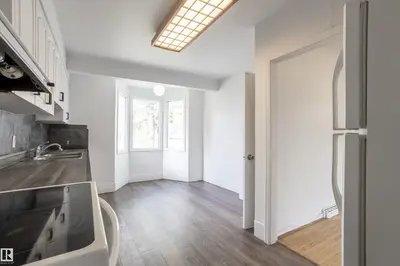 Interior photo 3 of 13716 115 AV NW