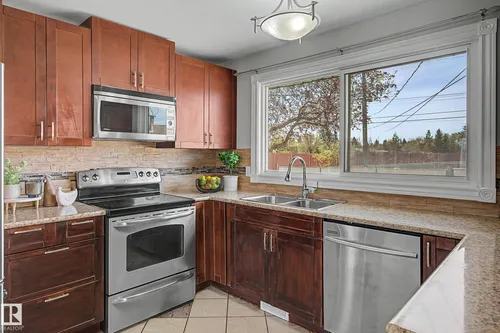 16715 79A AV NW, Edmonton - $464,900