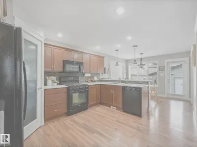 Interior photo 4 of 2445 AUSTIN CR SW