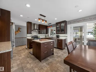 Interior photo 3 of 8410 95B Ave