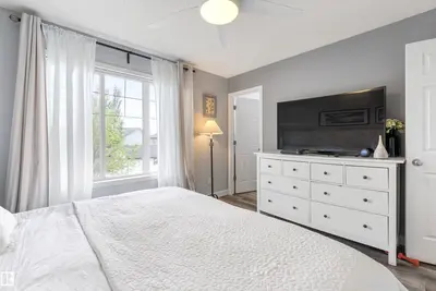 Interior photo 3 of 5504 STEVENS CR NW