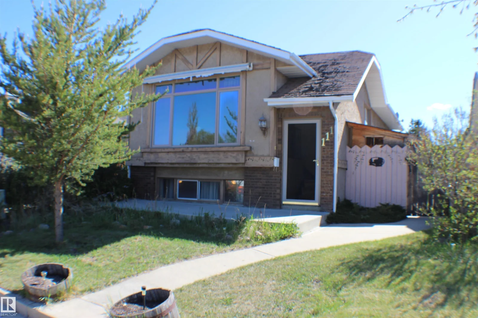 111 DIAMOND DR, Millet - 2 bedroom Detached Single Family for sale