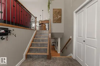 Interior photo 2 of 4917 59 AV
