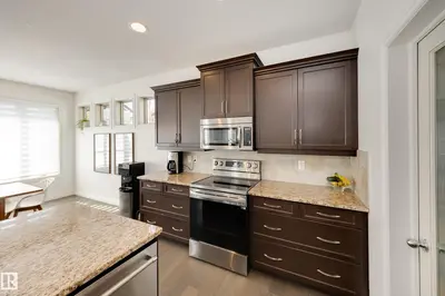 Interior photo 4 of 835 ARMITAGE WD NW