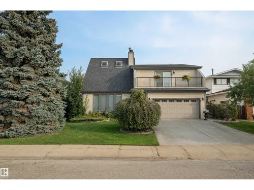11212 35 AV NW, Edmonton - $749,900