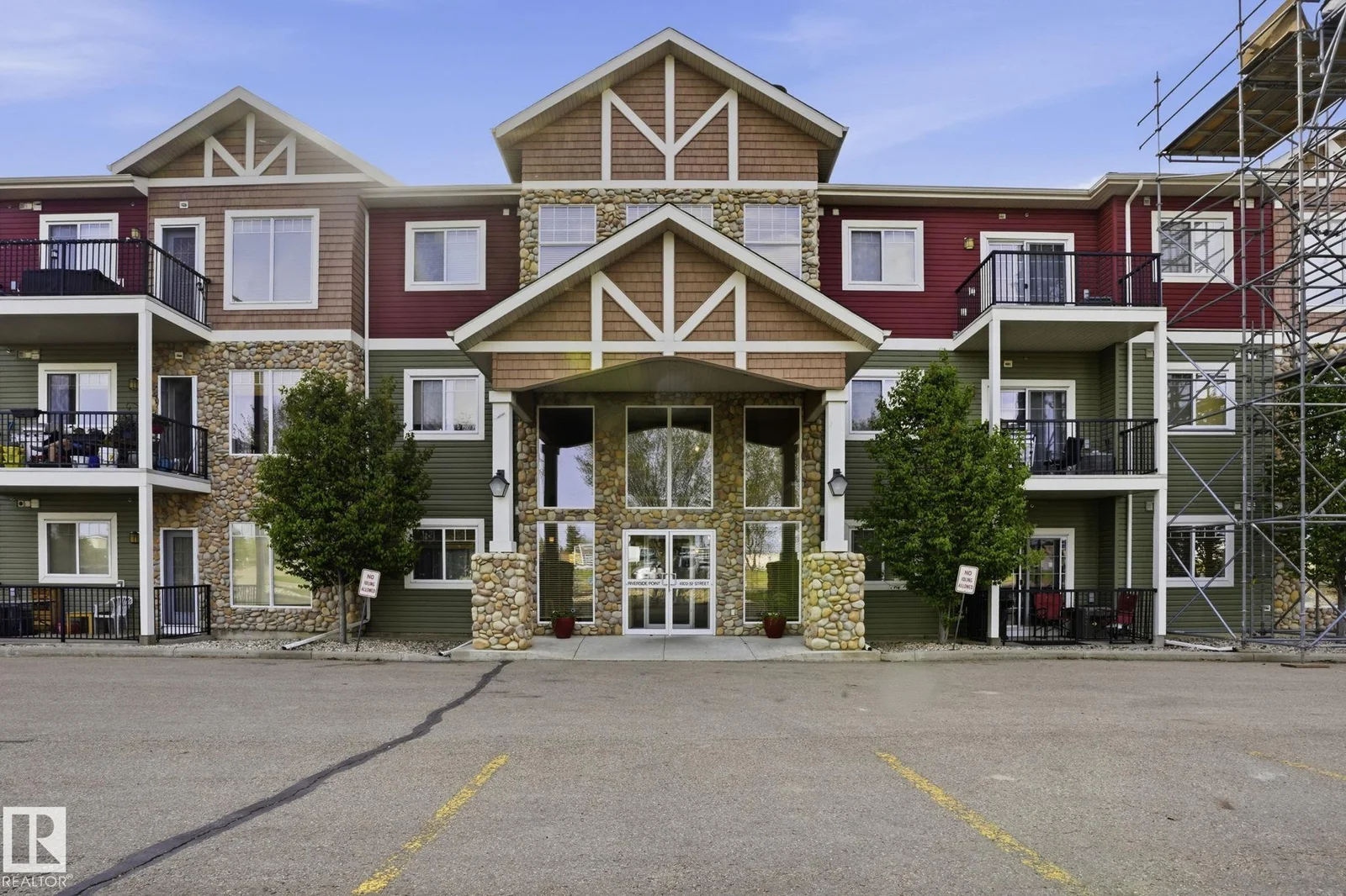 #208 4922 52 ST, Gibbons - 2 bedroom Apartment for sale