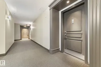 Interior photo 2 of 