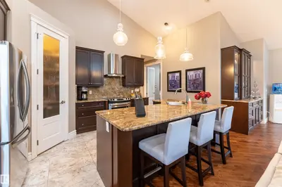 Interior photo 4 of 17424 108 ST NW
