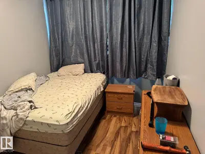 Interior photo 3 of 4907 51 AV