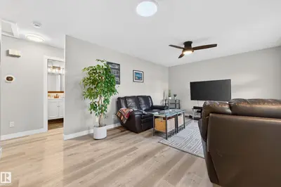 Interior photo 3 of 3412 142 AV NW