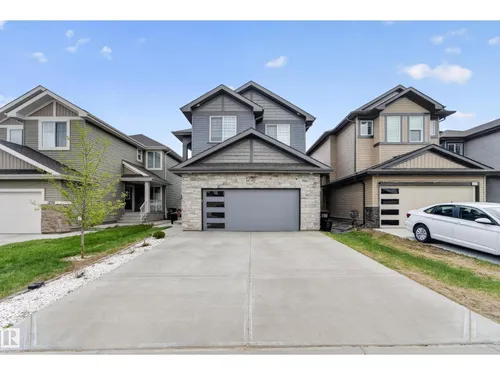 1231 26 ST NW, Edmonton - $799,000