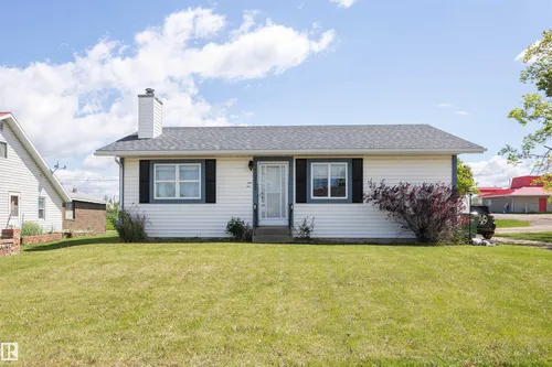 10232 101 ST, Westlock - $369,000