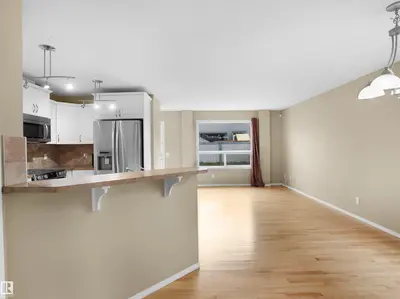 Interior photo 3 of 65 ASHBY GD