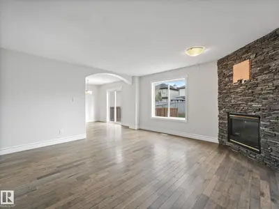 Interior photo 3 of 173 CASTLE DR NW