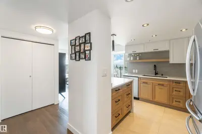 Interior photo 4 of #802 10046 117 ST NW