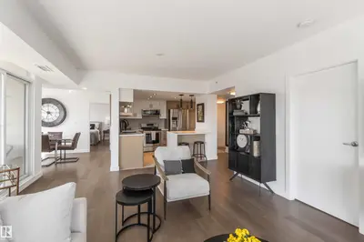 Interior photo 2 of #802 10046 117 ST NW