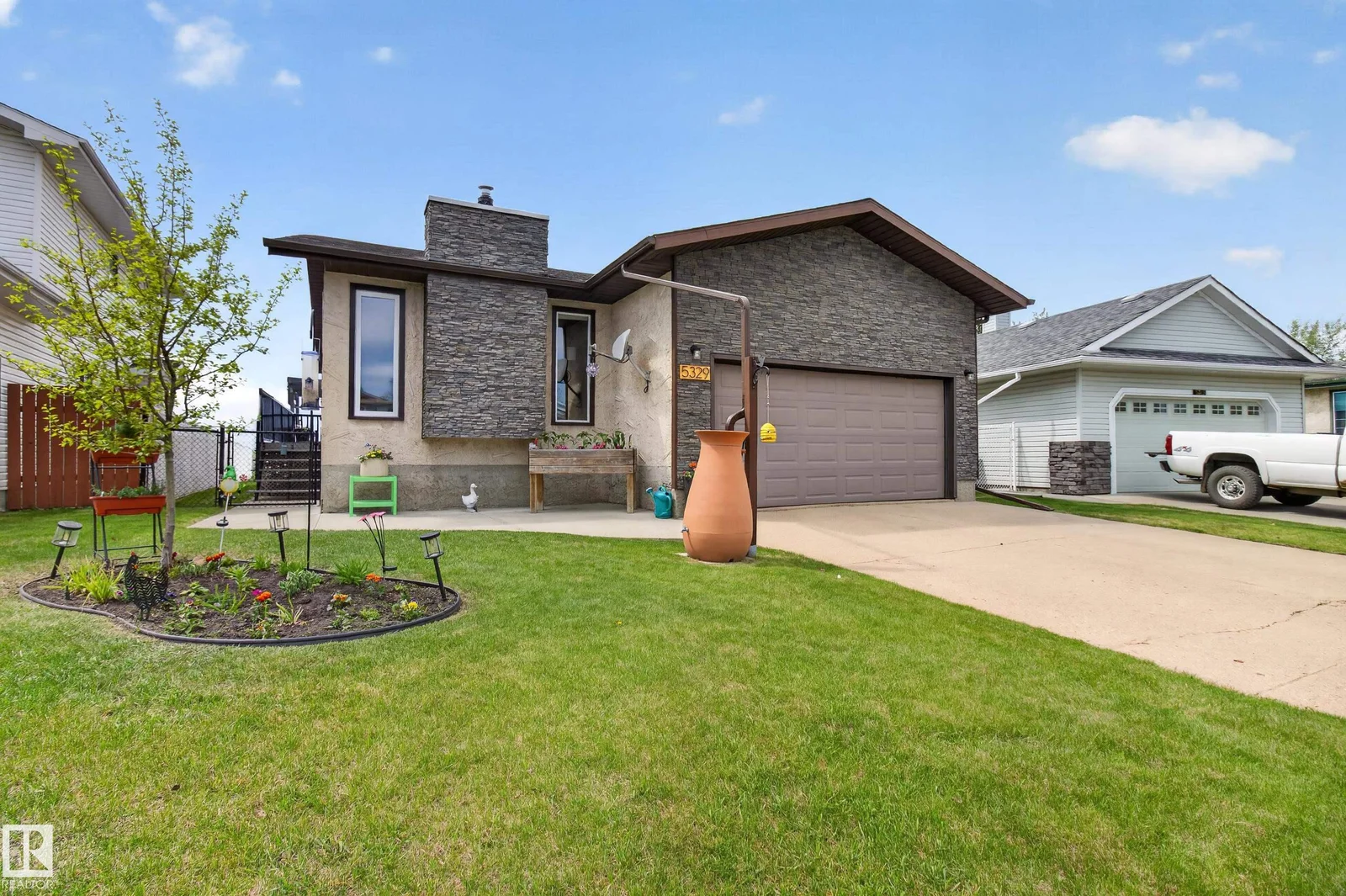 5329 65 St, Redwater - 4 bedroom Detached Single Family for sale