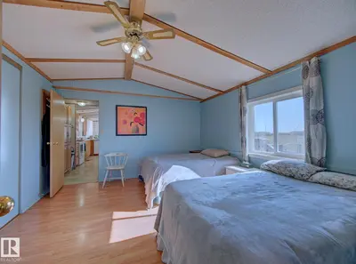 Interior photo 2 of 534034 RR182