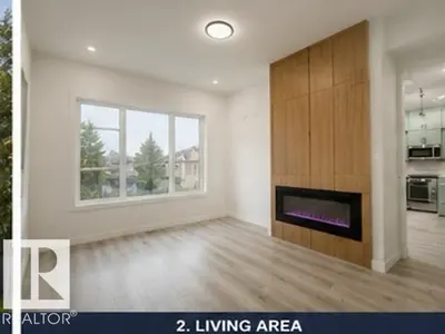 Interior photo 1 of 452 Robinson BV NE