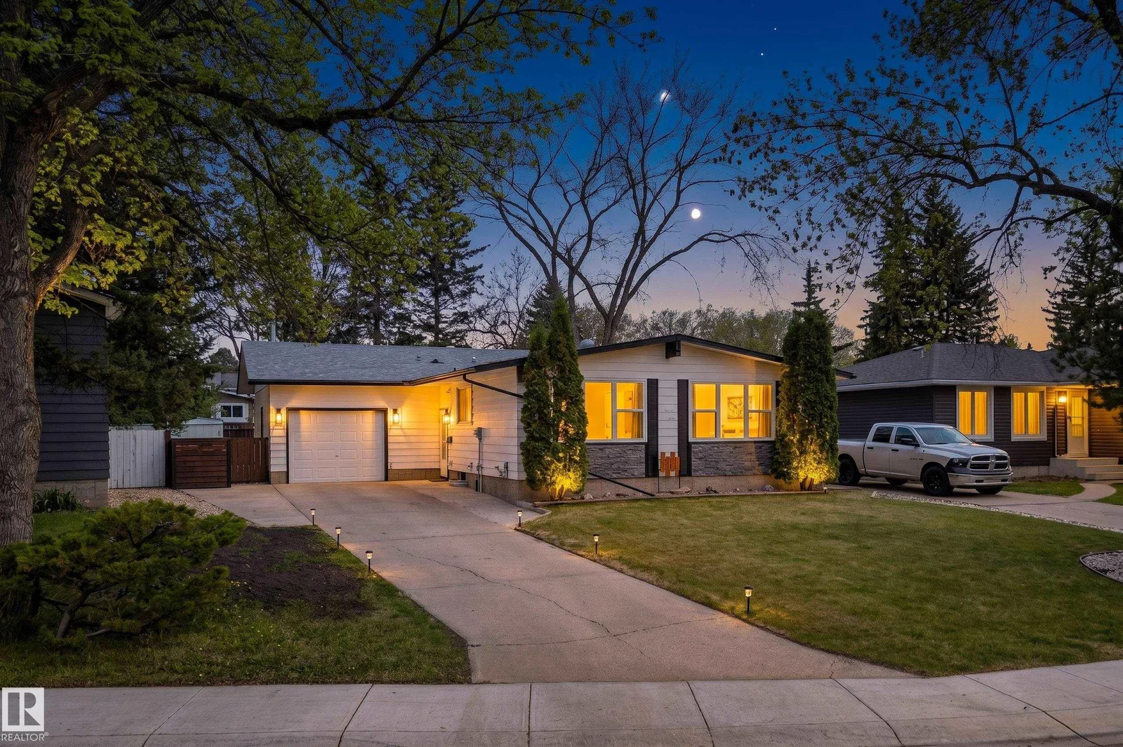 1017 McDermid DR, Sherwood Park - 5 bedroom Detached Single Family for sale