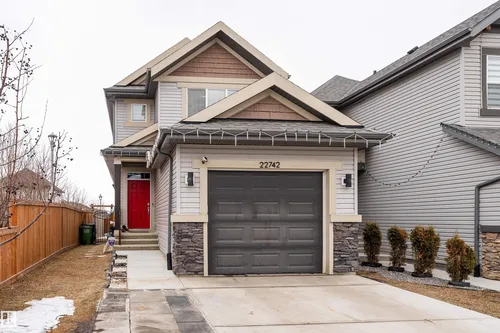 22742 95A AVE NW, Edmonton - $470,000
