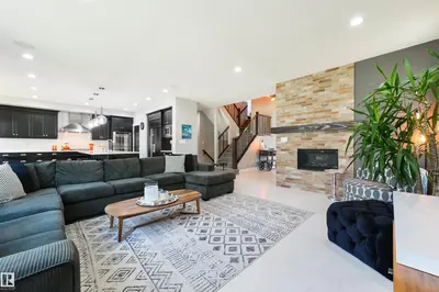 Interior photo 2 of 3904 KENNEDY CR SW