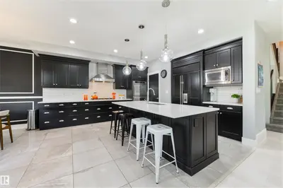 Interior photo 4 of 3904 KENNEDY CR SW
