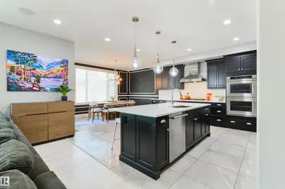 Interior photo 3 of 3904 KENNEDY CR SW