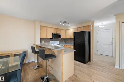 Interior photo 3 of #308 9938 104 ST NW
