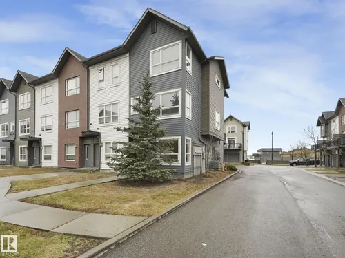 #124 2560 PEGASUS BV NW, Edmonton - $339,900