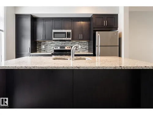 #127 2560 PEGASUS BV NW, Edmonton - $329,000