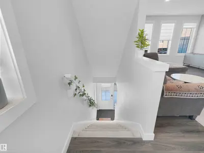 Interior photo 3 of #39 1051 GRAYDON HILL BV SW