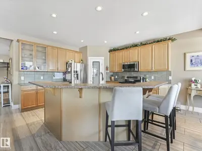 Interior photo 4 of 6210 53 AV