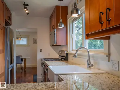 Interior photo 3 of 11314 68 ST NW