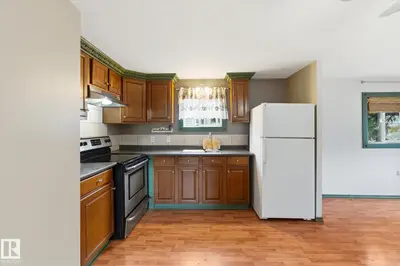 Interior photo 2 of 164 305 Calahoo Road