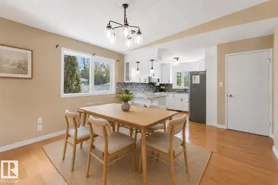 Interior photo 3 of 44 PEACE RIVER DR