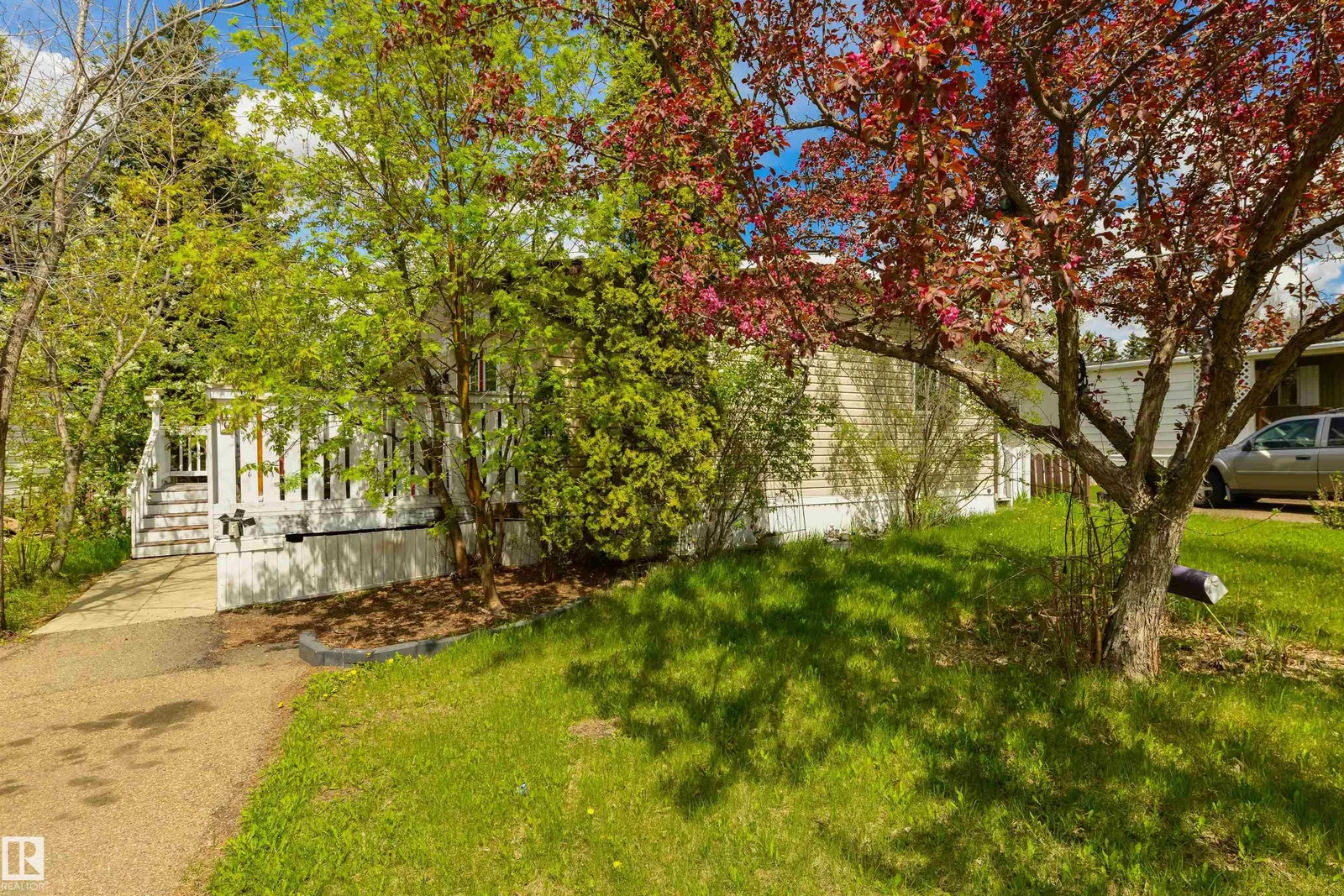 6 Hillcrest DR NW, Edmonton - 3 bedroom Single Family Residence for sale