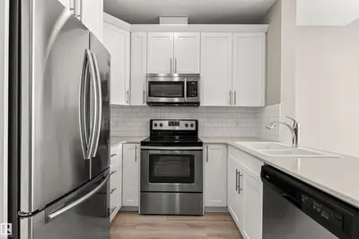 Interior photo 4 of #412 12804 140 AV NW