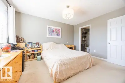 Interior photo 4 of #19 1030 CHAPPELLE BV SW