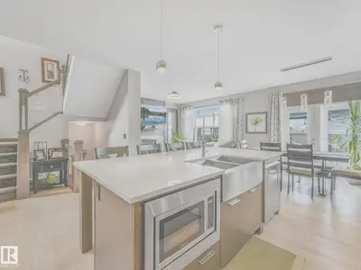 Interior photo 4 of 147 HARVEST RIDGE DR
