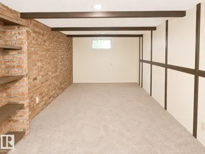 Interior photo 3 of 