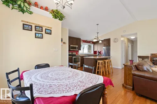 15926 92 AV NW, Edmonton - $484,900