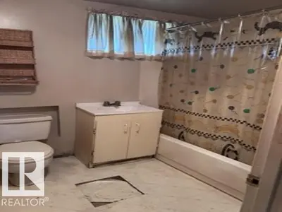 Interior photo 4 of 12242 91 ST NW