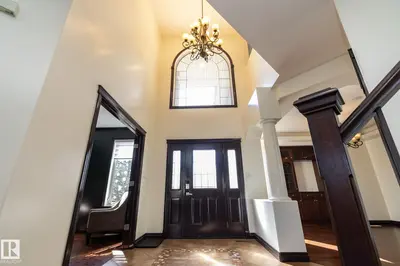 Interior photo 3 of 48 OTTER CR