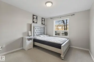 Interior photo 2 of 2106 9357 Simpson DR NW NW