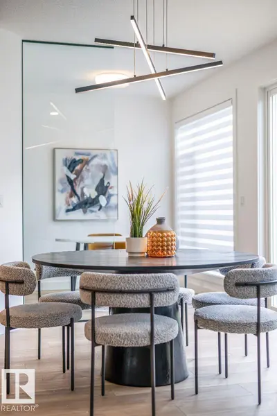 Interior photo 3 of 6237 KING VISTA VS SW