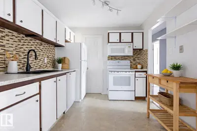 Interior photo 2 of #53 2703 79 ST NW