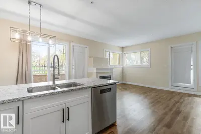 Interior photo 2 of 