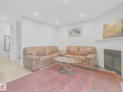Interior photo 4 of 550 LAKEWOOD RD N NW