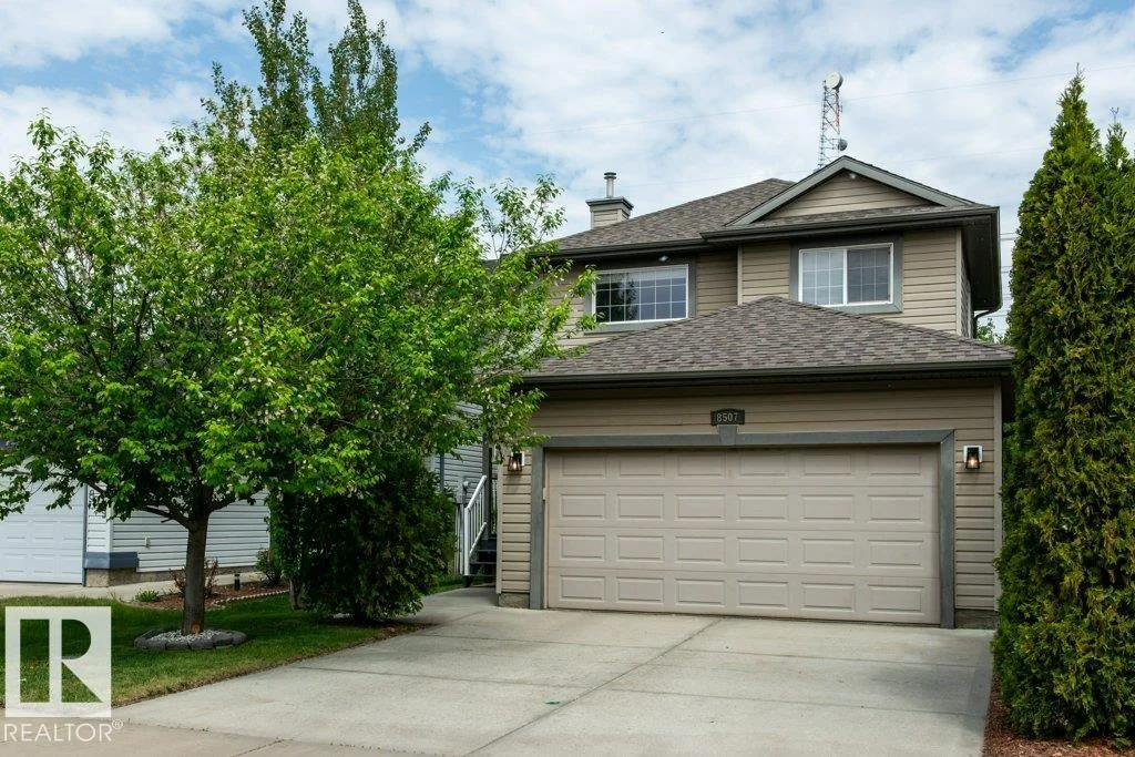 8507 2 AV SW, Edmonton - 3 bedroom Detached Single Family for sale